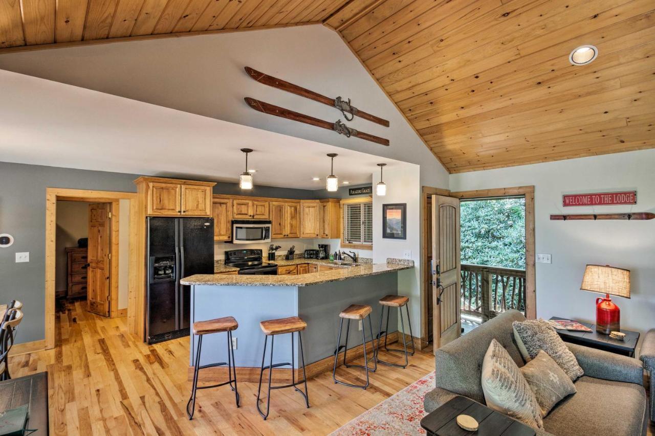 Cabin With Hot Tub And Mountain Views Less Than 5 Mi To Boone ブローイング・ロック エクステリア 写真