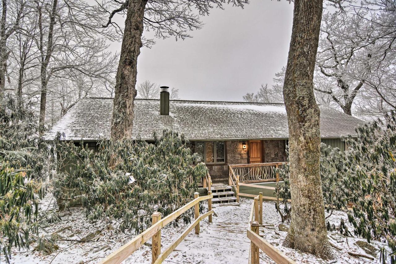 Cabin With Hot Tub And Mountain Views Less Than 5 Mi To Boone ブローイング・ロック エクステリア 写真